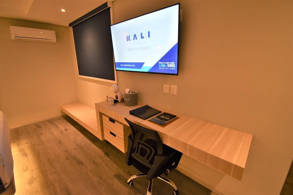 Kali Centro 4*